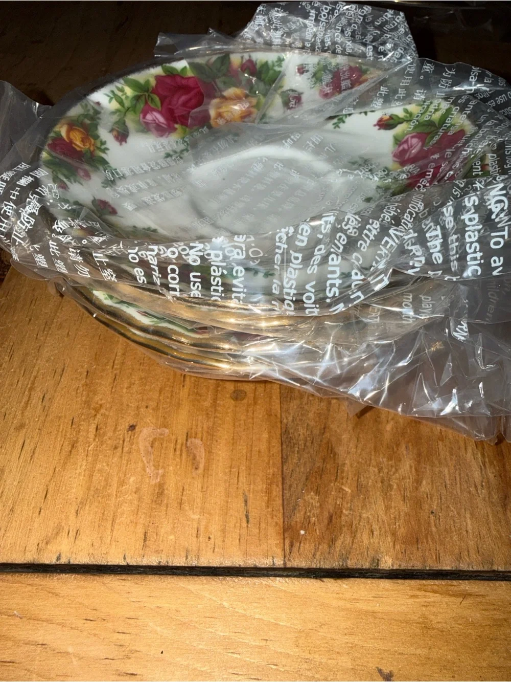 Royal Albert Bright Pink and White Decorative Gift Box